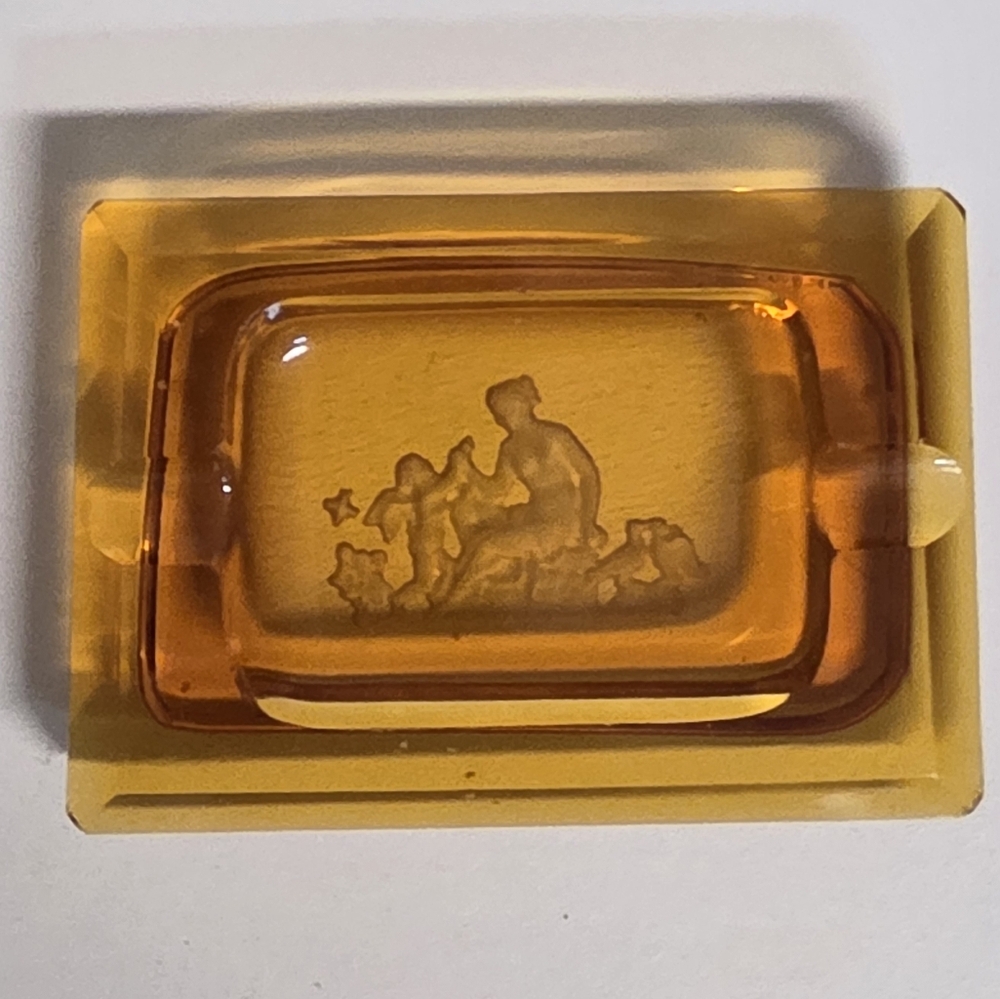 Heinrich Hoffman Amber Glass Intaglio Ashtray RARE